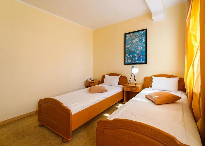 Avion - Self Check In 酒店 3*