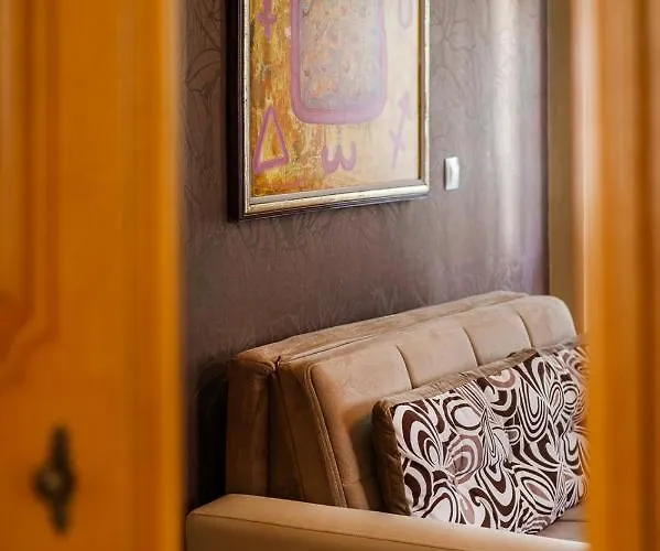 Avion - Self Check In 3*