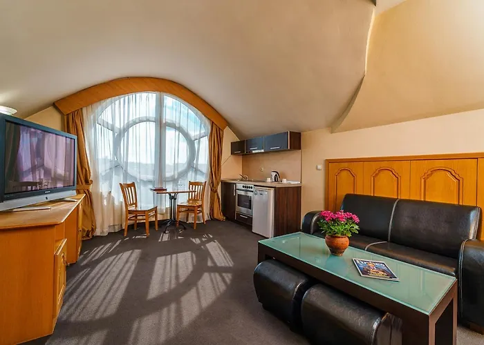 Avion - Self Check In 酒店 3*