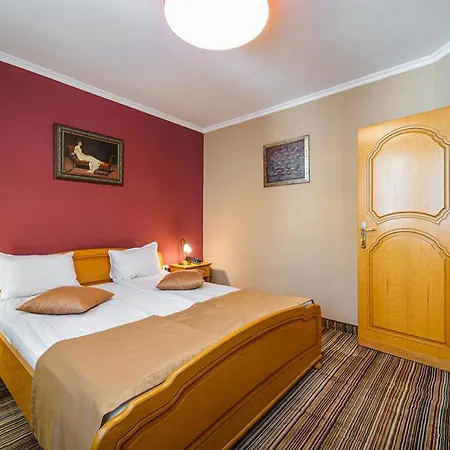 Hotel Avion - Self Check In