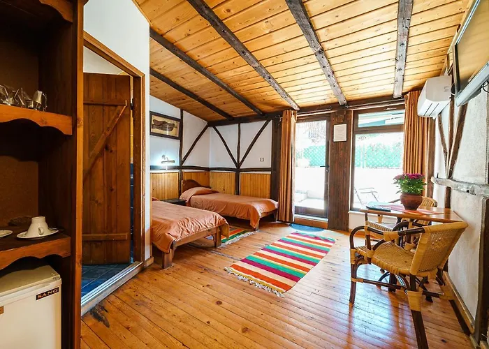 מלון Avion - Self Check In 3*