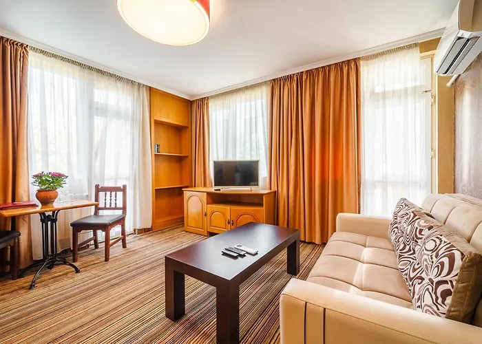 Avion - Self Check In 3* פלובדיב