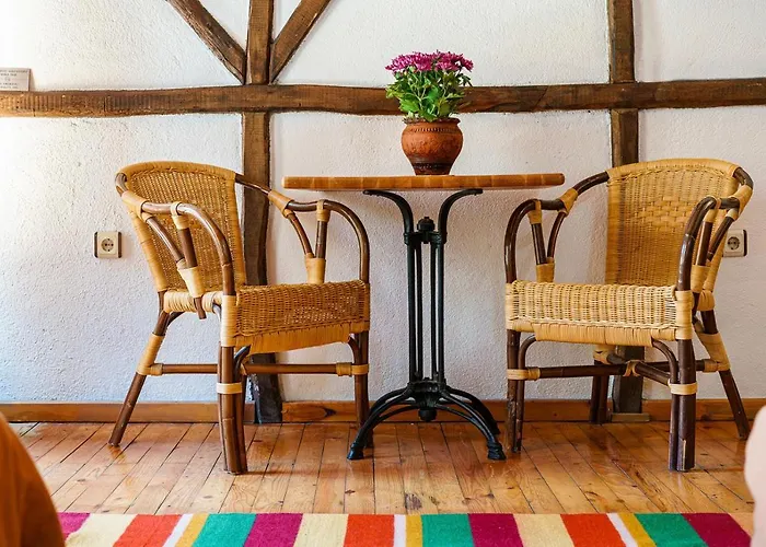 Avion - Self Check In 3*