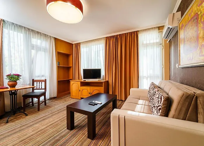 Avion - Self Check In מלון