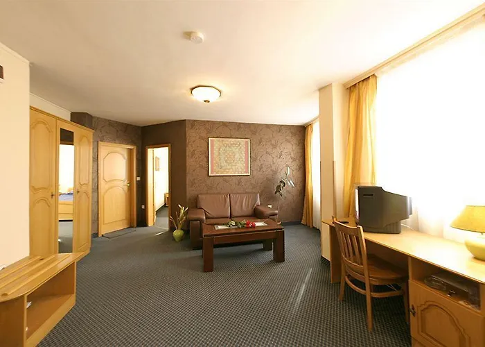 מלון Avion - Self Check In פלובדיב